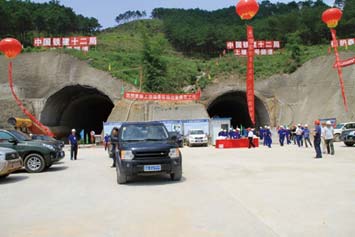 湘桂鐵路柳州至南寧段擴能改造工程